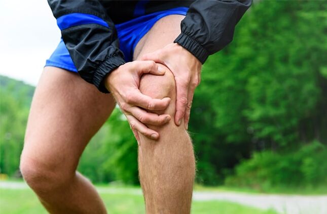 Knee pain may be a symptom of arthritis